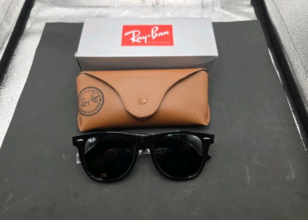 Ray Ban Classic Wayfarer 54 MM Black Glossy Frame Grey Black Lens Large